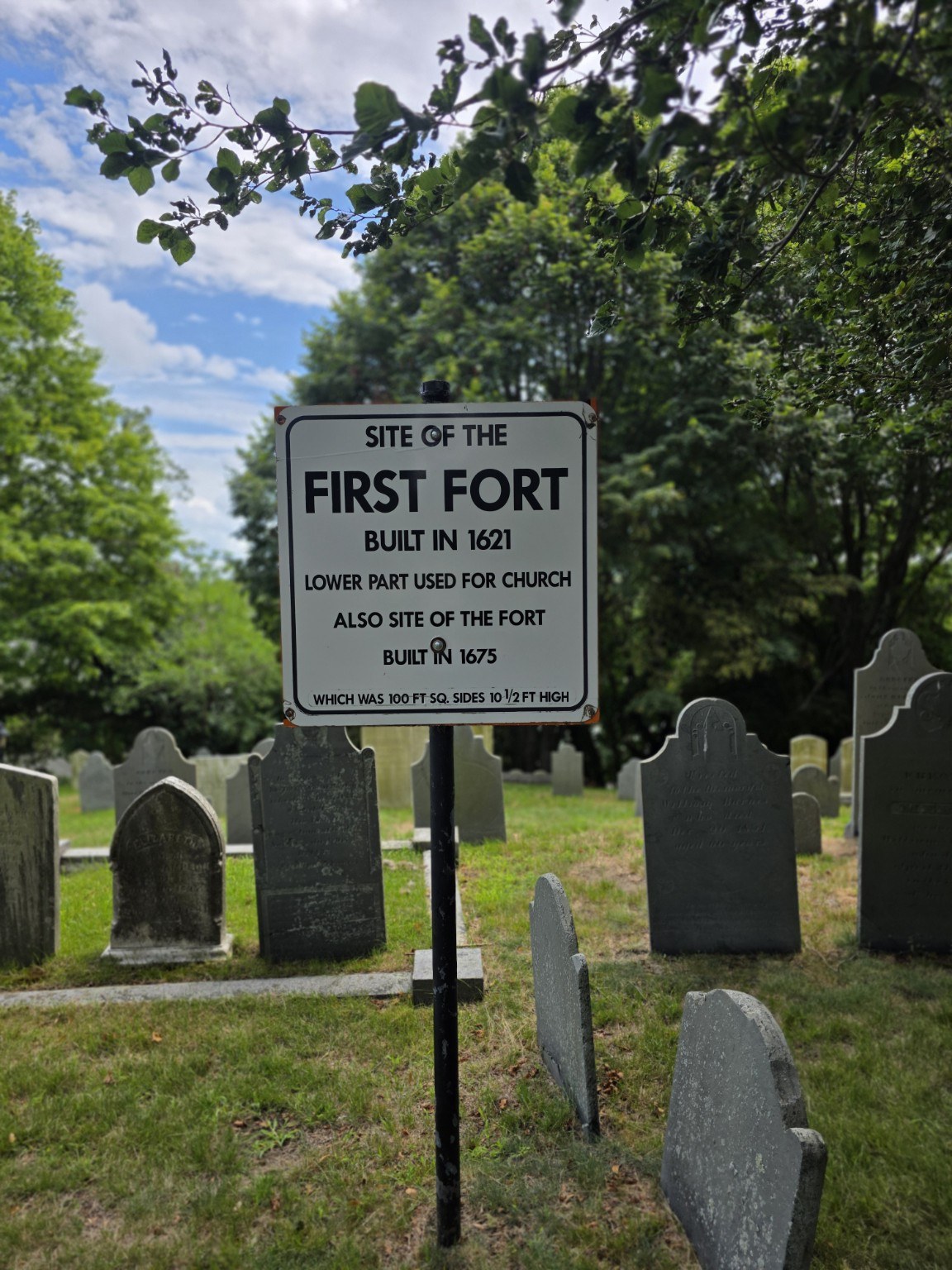Sign marking the site of Plymouth's first fort