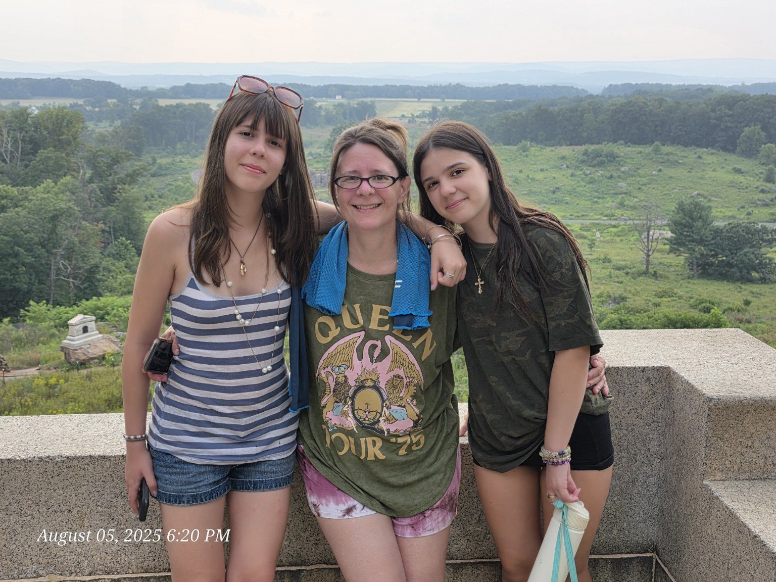 Family members at a Gettysburg battlefield overlook