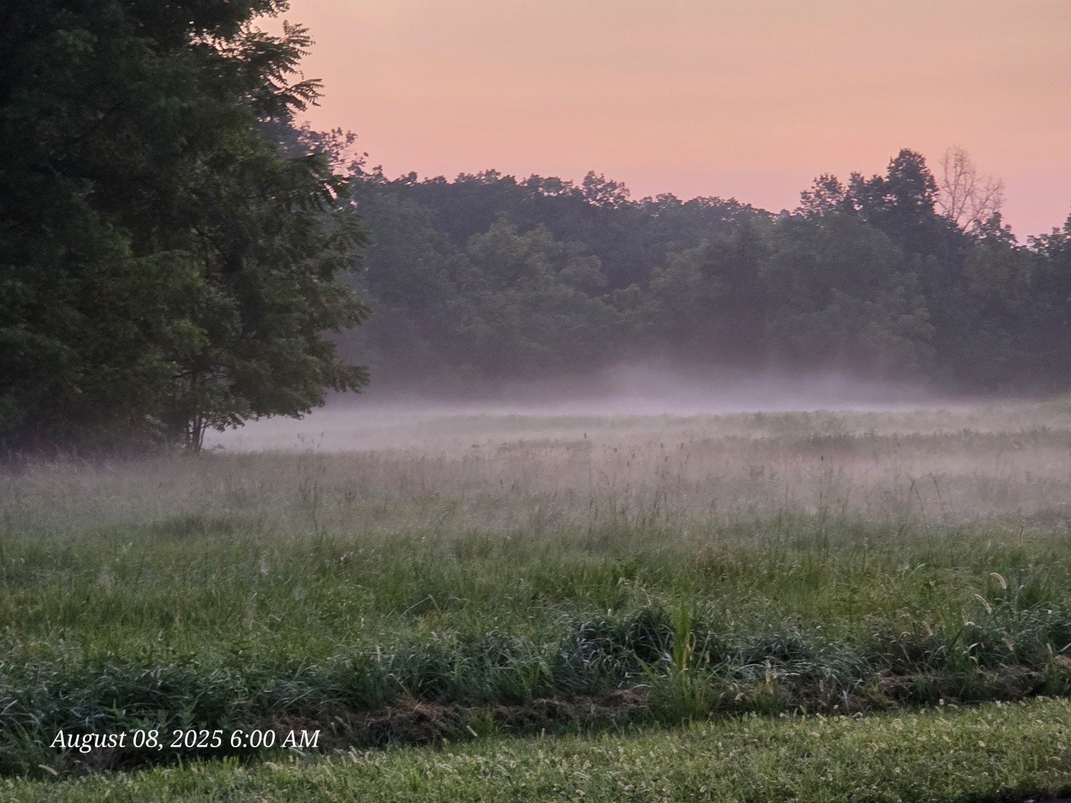 Sunrise and morning mist over the historic fields beside Artillery Ridge Campground
