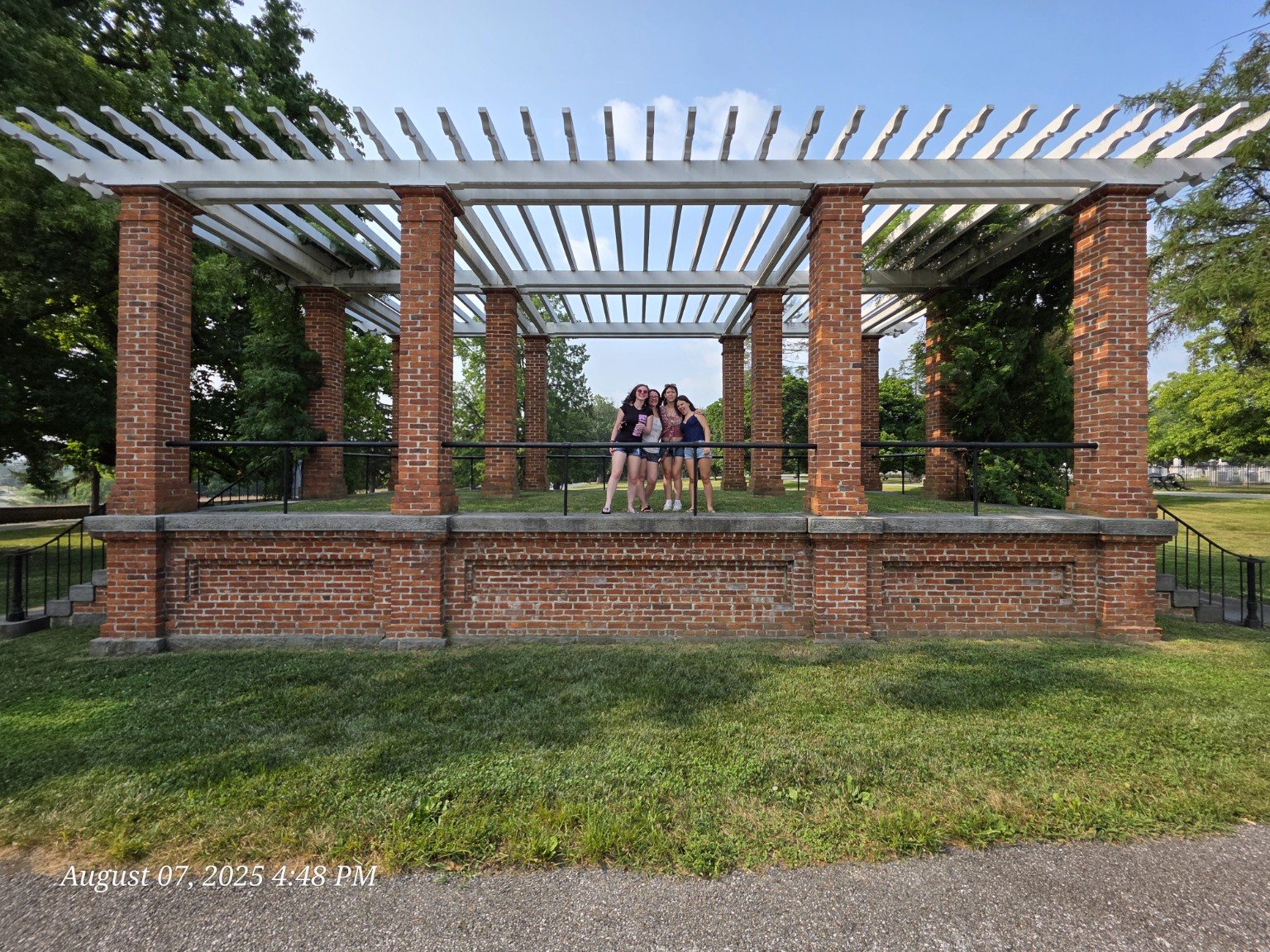 Wide view of the Soldiers' National Monument