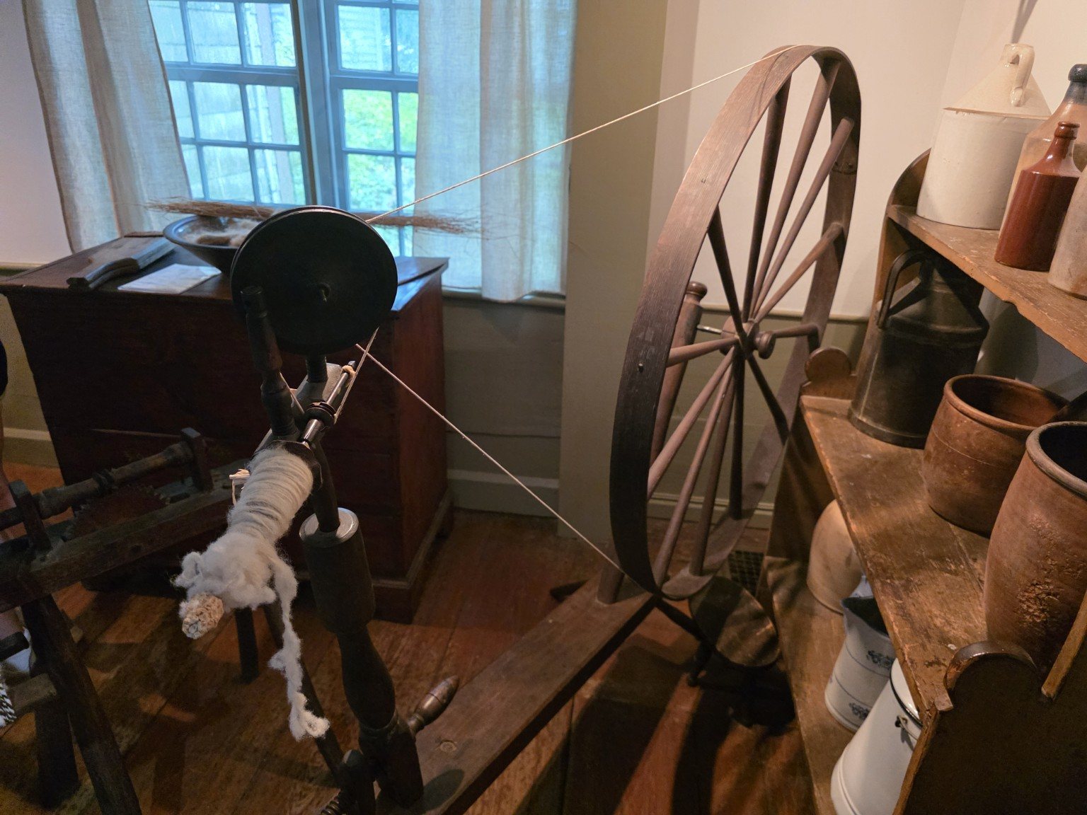 Large spinning wheel and fiber tools